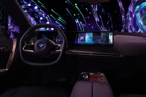 BMW iX M60 Art Mode - Foto