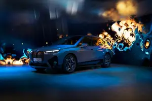 BMW iX M60 Art Mode - Foto