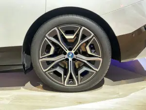 BMW iX - Salone di Monaco 2021