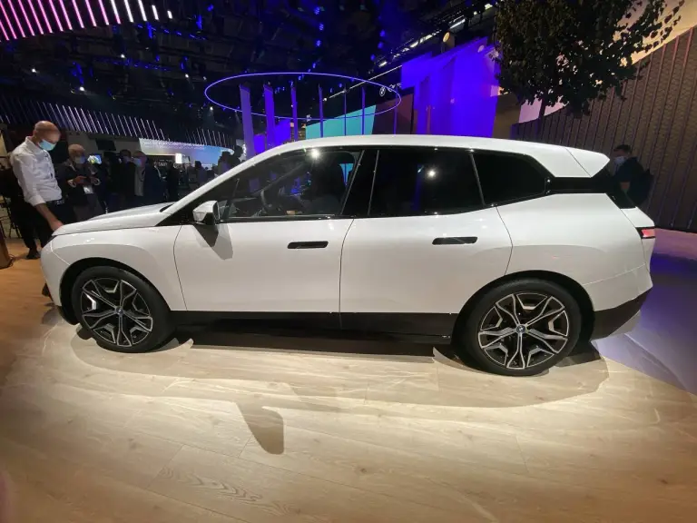 BMW iX - Salone di Monaco 2021 - 7