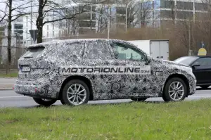 BMW iX1 - Foto spia 8-4-2021