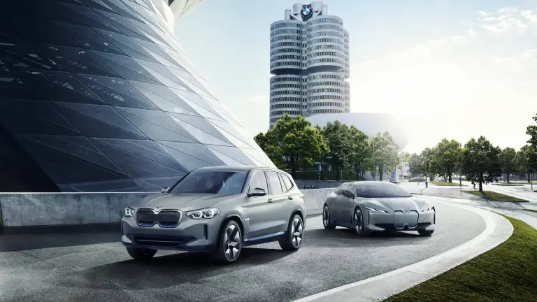 BMW iX3 Concept - 3