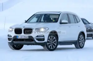 BMW iX3 foto spia 9 febbraio 2018