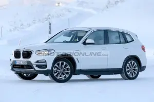 BMW iX3 foto spia 9 febbraio 2018