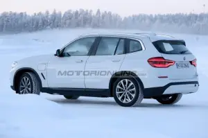BMW iX3 foto spia 9 febbraio 2018