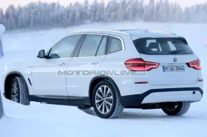 BMW iX3 foto spia 9 febbraio 2018