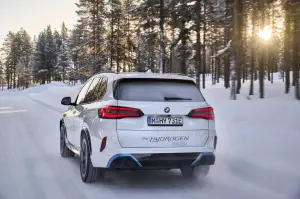 BMW iX5 Hydrogen test invernali - Foto - 9
