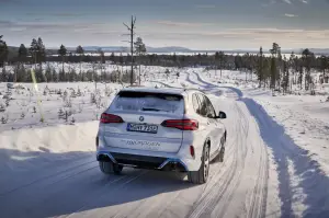 BMW iX5 Hydrogen test invernali - Foto - 31