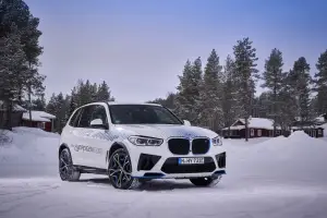 BMW iX5 Hydrogen test invernali - Foto