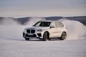 BMW iX5 Hydrogen test invernali - Foto - 57