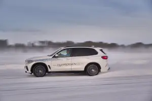 BMW iX5 Hydrogen test invernali - Foto - 66