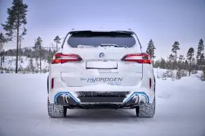 BMW iX5 Hydrogen test invernali - Foto - 64