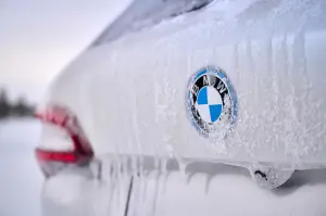 BMW iX5 Hydrogen test invernali - Foto - 71
