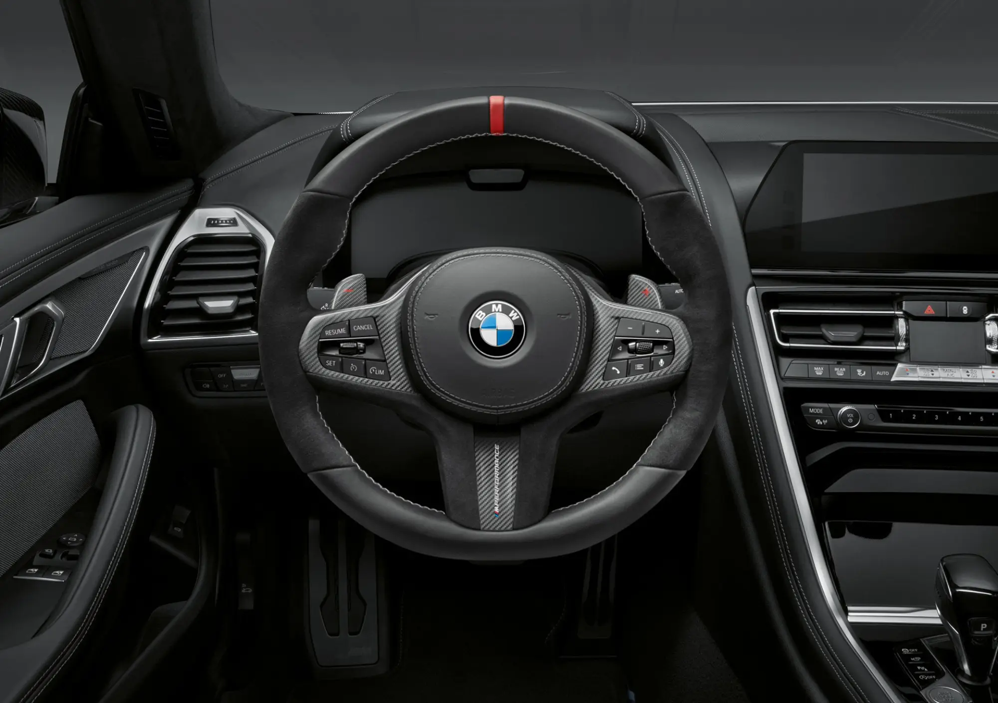 BMW M Performance - Serie 3 Touring - Serie 8 Gran Coupe - X1 - 15
