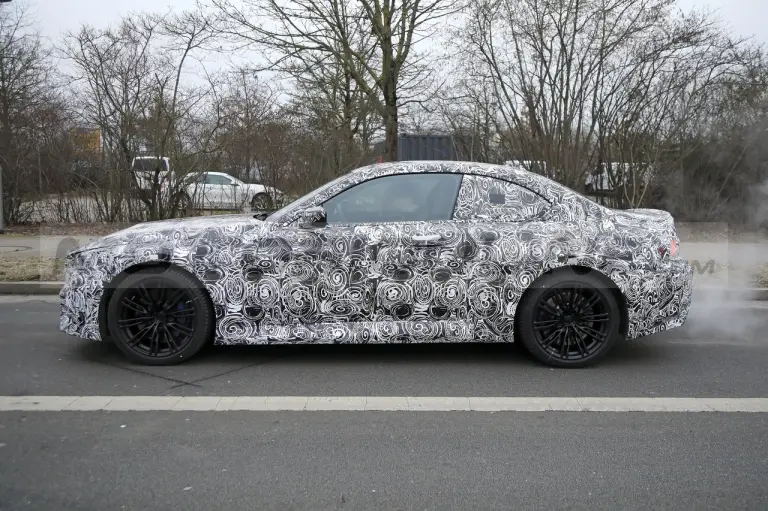 BMW M2 2022 - Foto Spia 13-01-2022 - 8