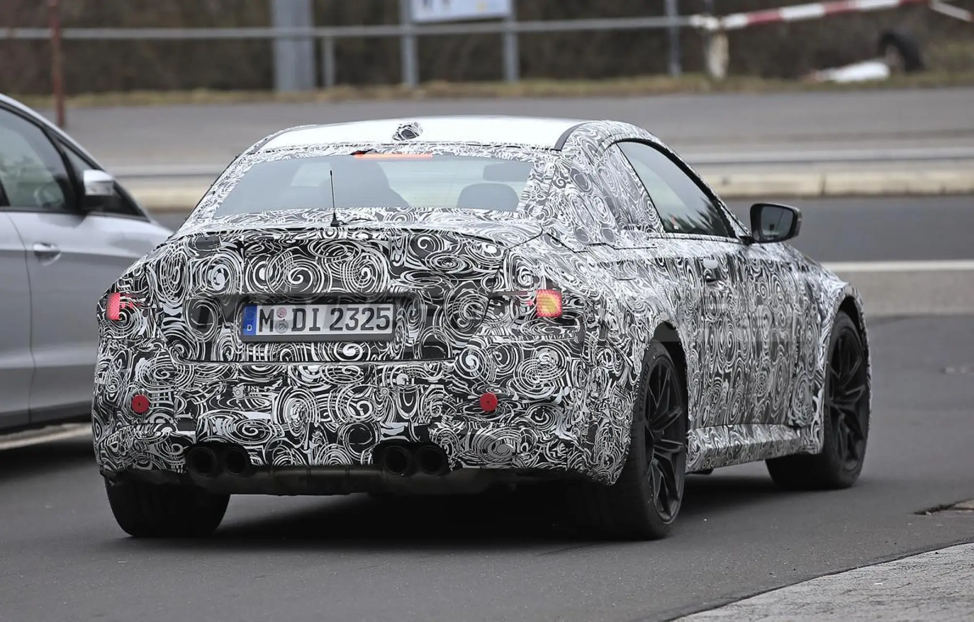BMW M2 2022 - Foto spia 25-03-2021 - 10