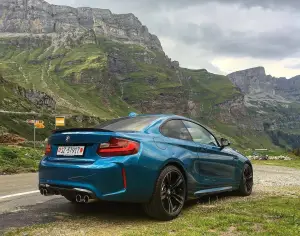 BMW M2 Coupe - Alpi svizzere
