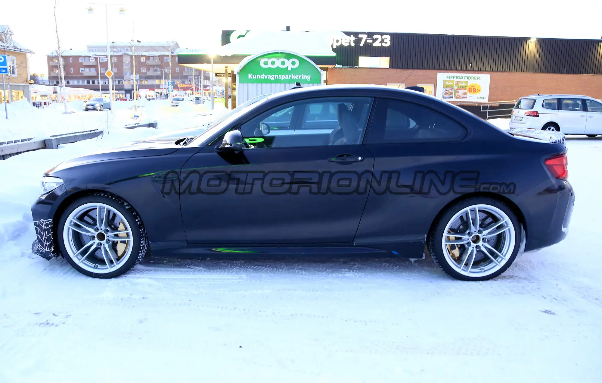 BMW M2 CS - Foto spia 19-03-2019 - 16