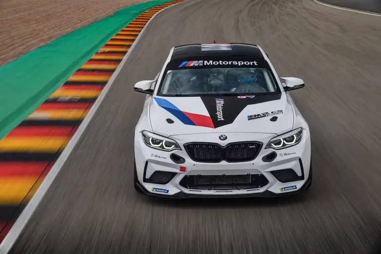 bmw m2 cs racing cup italia 2021 - 1