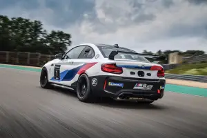 bmw m2 cs racing cup italia 2021 - 17