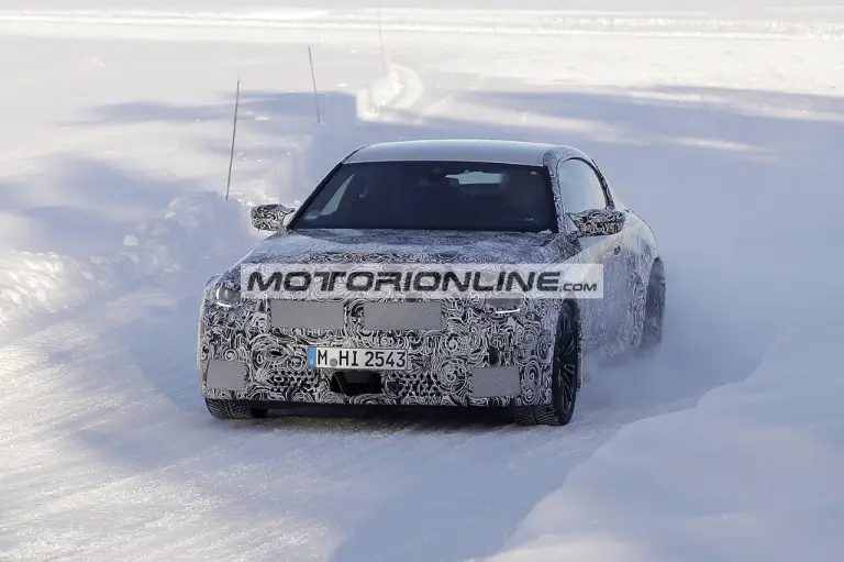 BMW M2 - Foto spia 25-2-2021 - 1