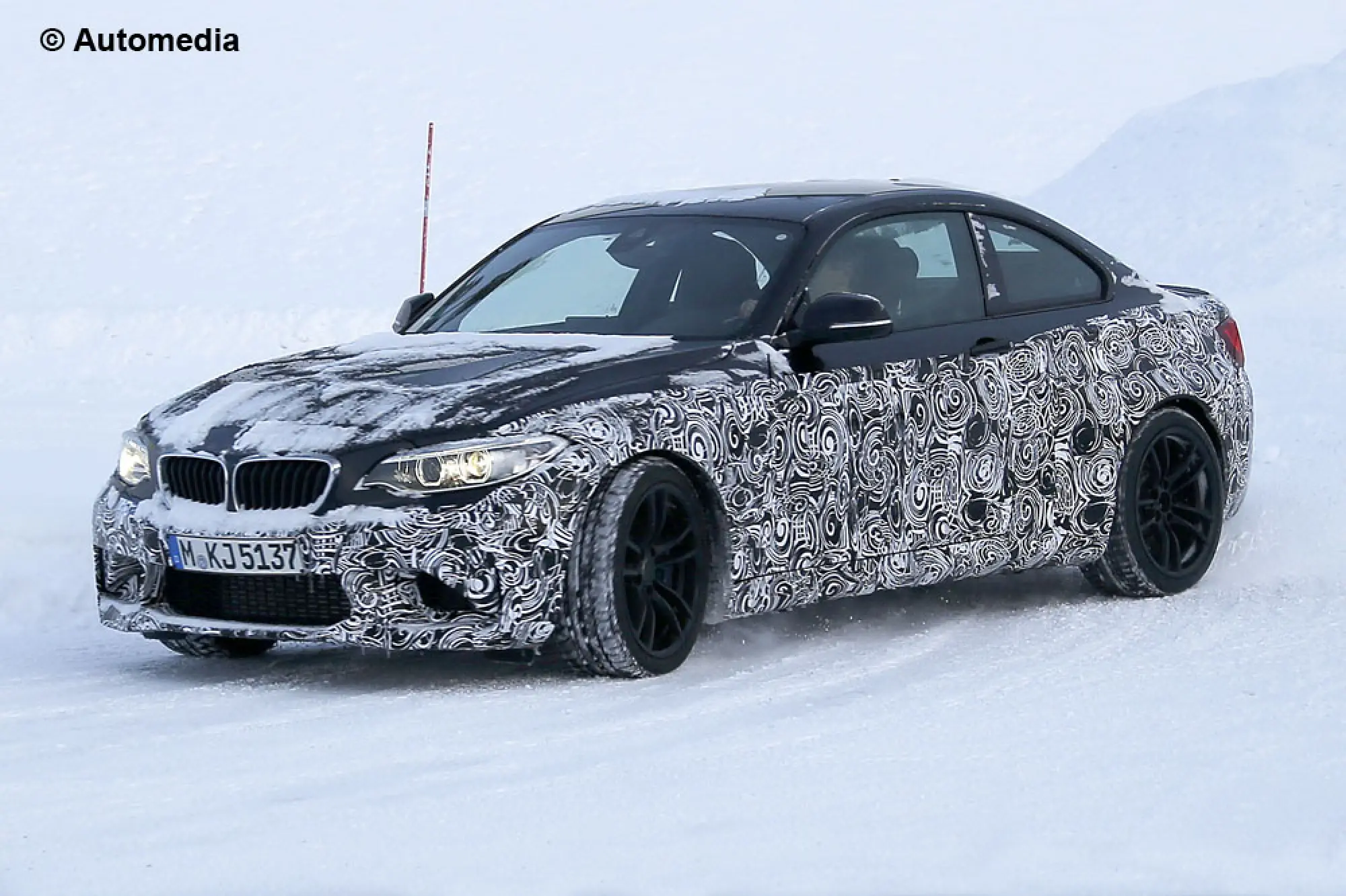 BMW M2 - foto spia (gennaio 2015) - 4
