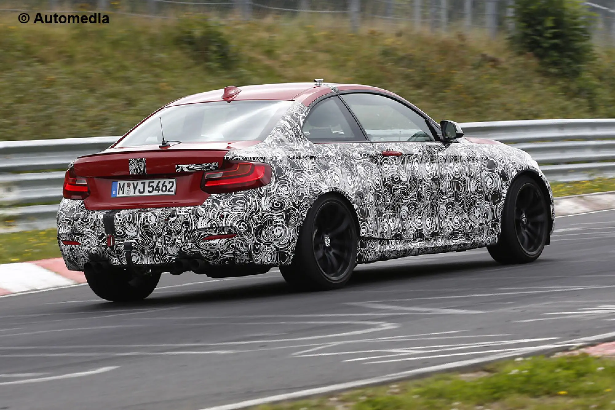 BMW M2 - foto spia - 5