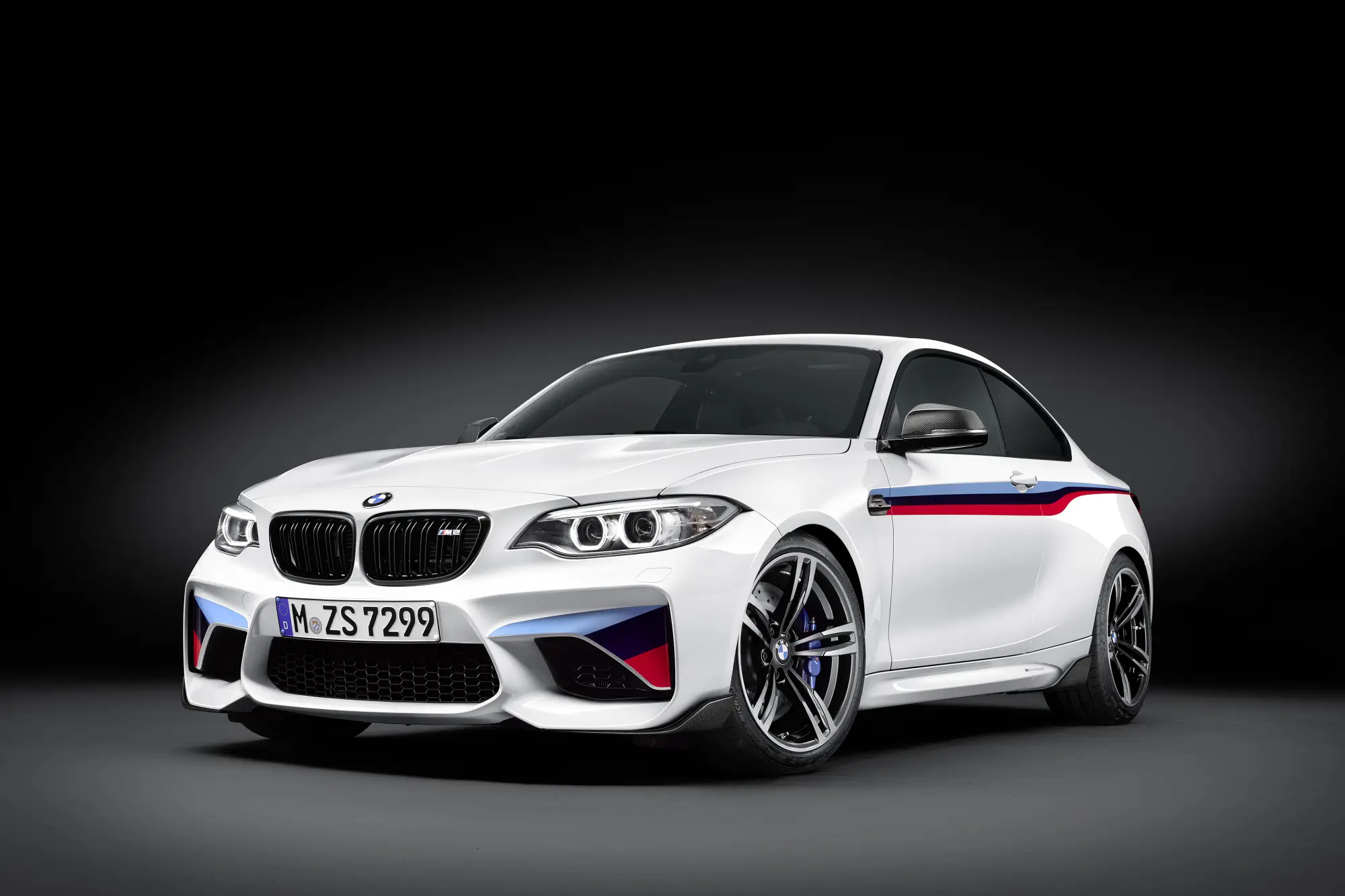 BMW M2 M Performance - 1