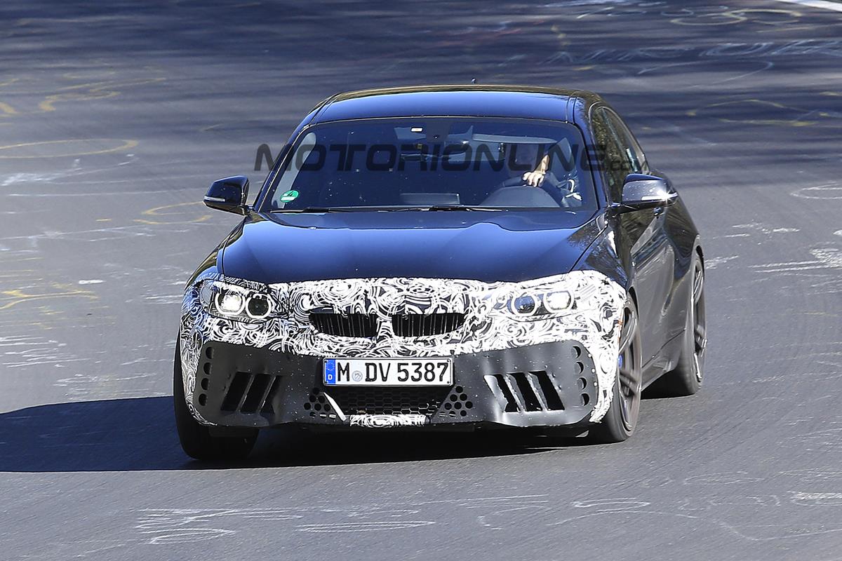 BMW M2 MY 2018 - Foto spia 05-05-2017