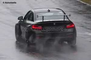 BMW M235i Racing Cup - Foto spia dei potenziali aggiornamenti 20-08-2015 - 7