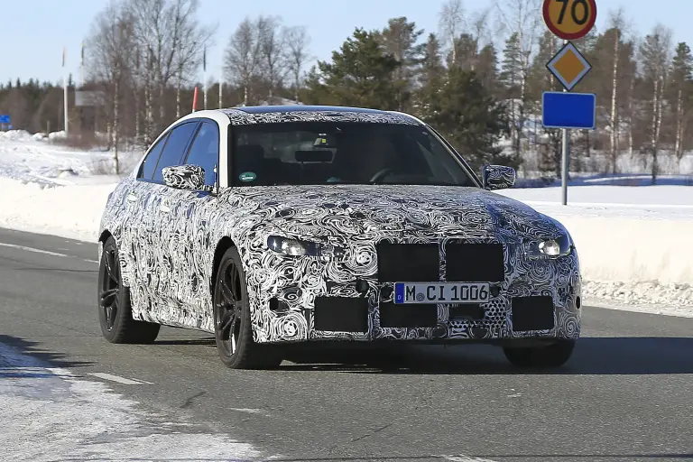 BMW M3 2020 - prme foto spia - 2