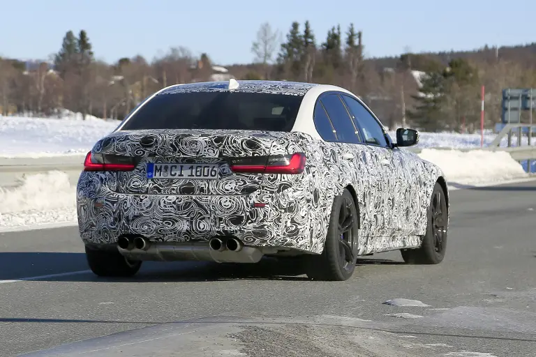 BMW M3 2020 - prme foto spia - 11