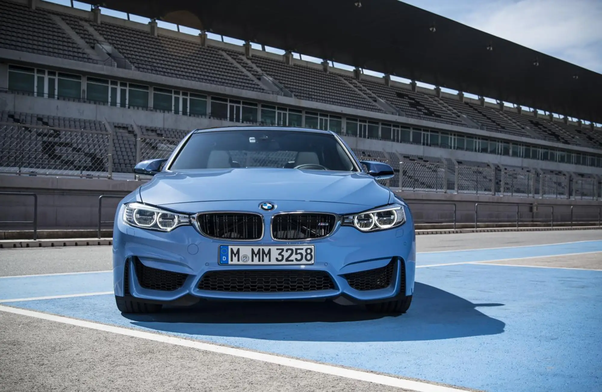 BMW M3 berlina ed M4 Coupe MY 2014 - 29