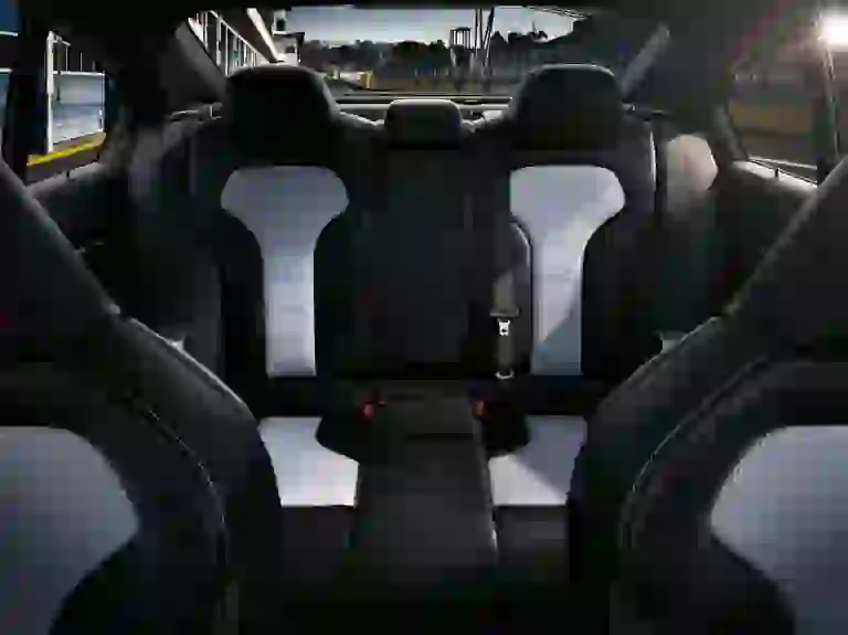 BMW M3 CS 2018 - 17