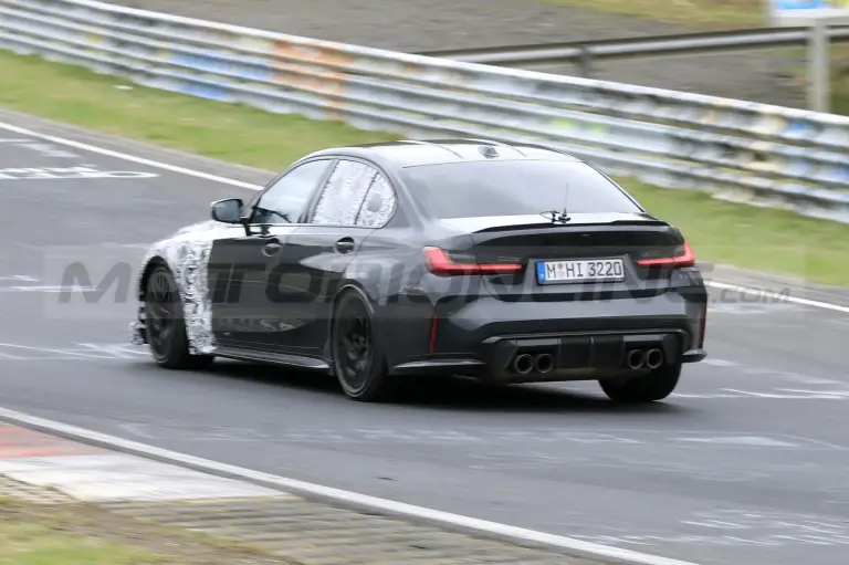 BMW M3 CSL - Foto Spia 07-04-2022 - 11