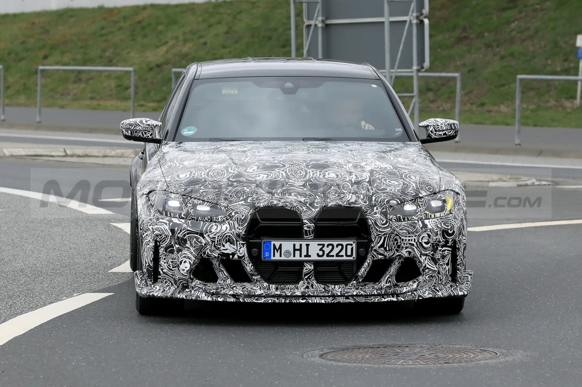 BMW M3 CSL - Foto Spia 07-04-2022 - 12