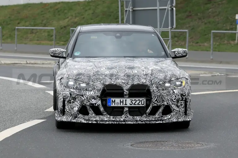 BMW M3 CSL - Foto Spia 07-04-2022 - 12