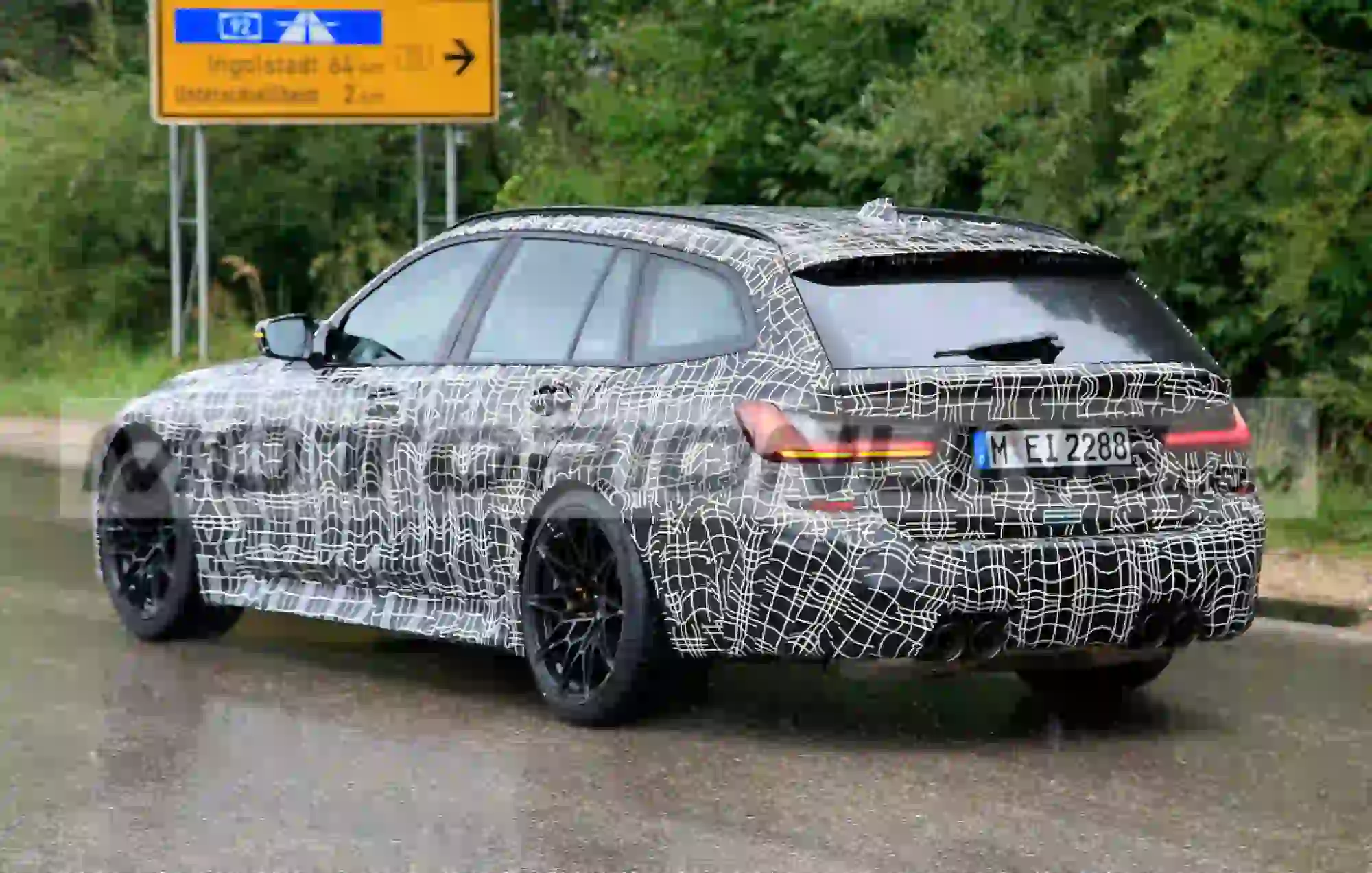 BMW m3 Touring 2020 - foto spia inedite - 10