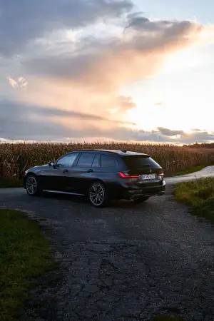 BMW M340i Touring e Sedan - 121