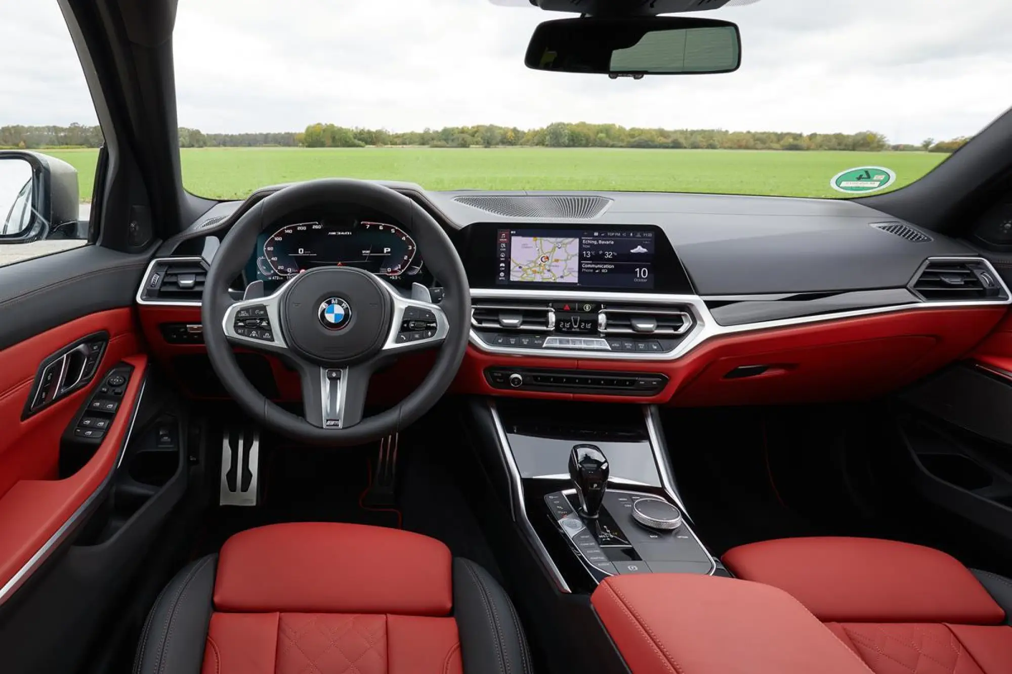 BMW M340i Touring e Sedan - 127