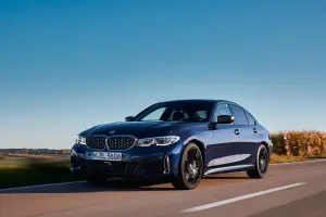 BMW M340i Touring e Sedan - 13