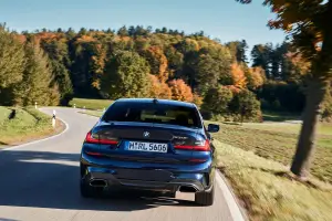 BMW M340i Touring e Sedan - 24