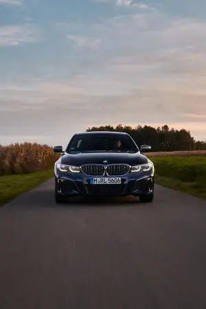 BMW M340i Touring e Sedan - 34