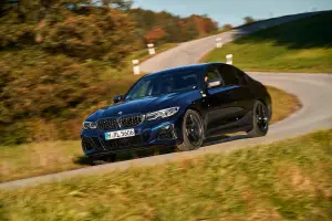 BMW M340i Touring e Sedan - 38