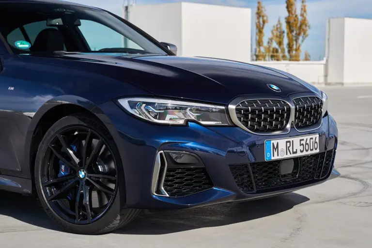 BMW M340i Touring e Sedan - 73