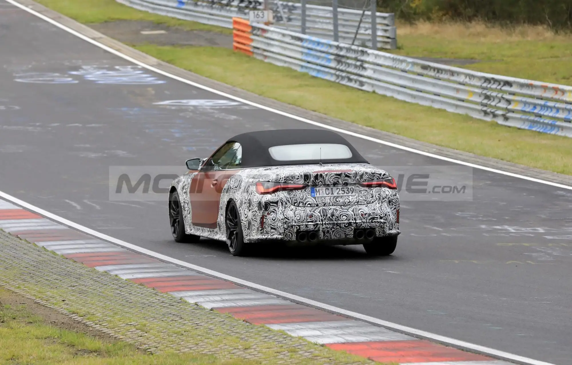 BMW M4 Cabrio 2021 - Foto spia 20-10-2020 - 8