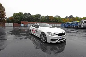 BMW M4 Coupe by Lightweight - 17