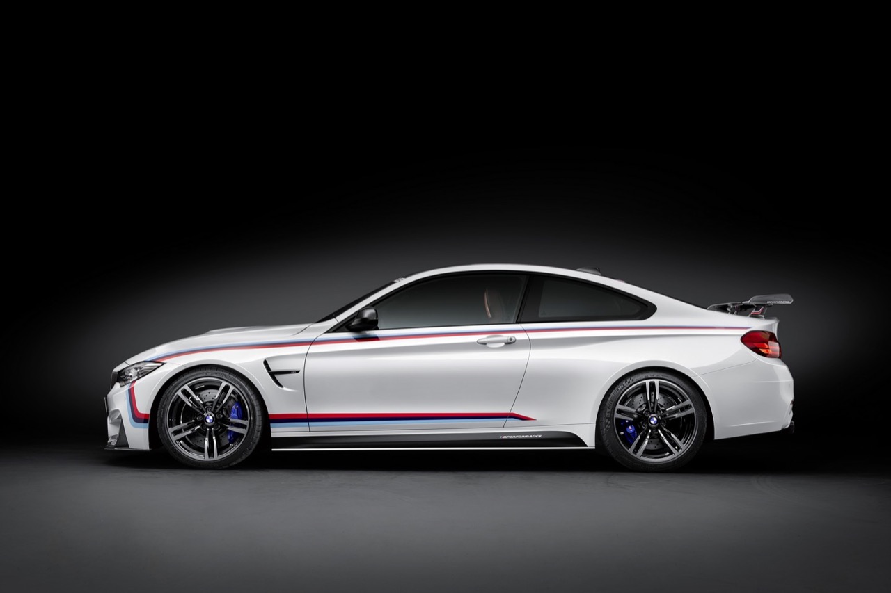 BMW M4 Coupe con parti M Performance