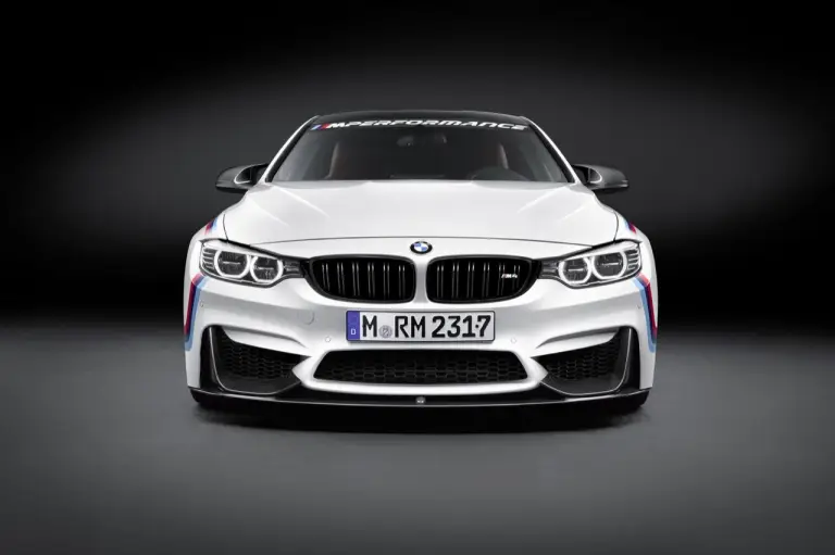 BMW M4 Coupe con parti M Performance - 8