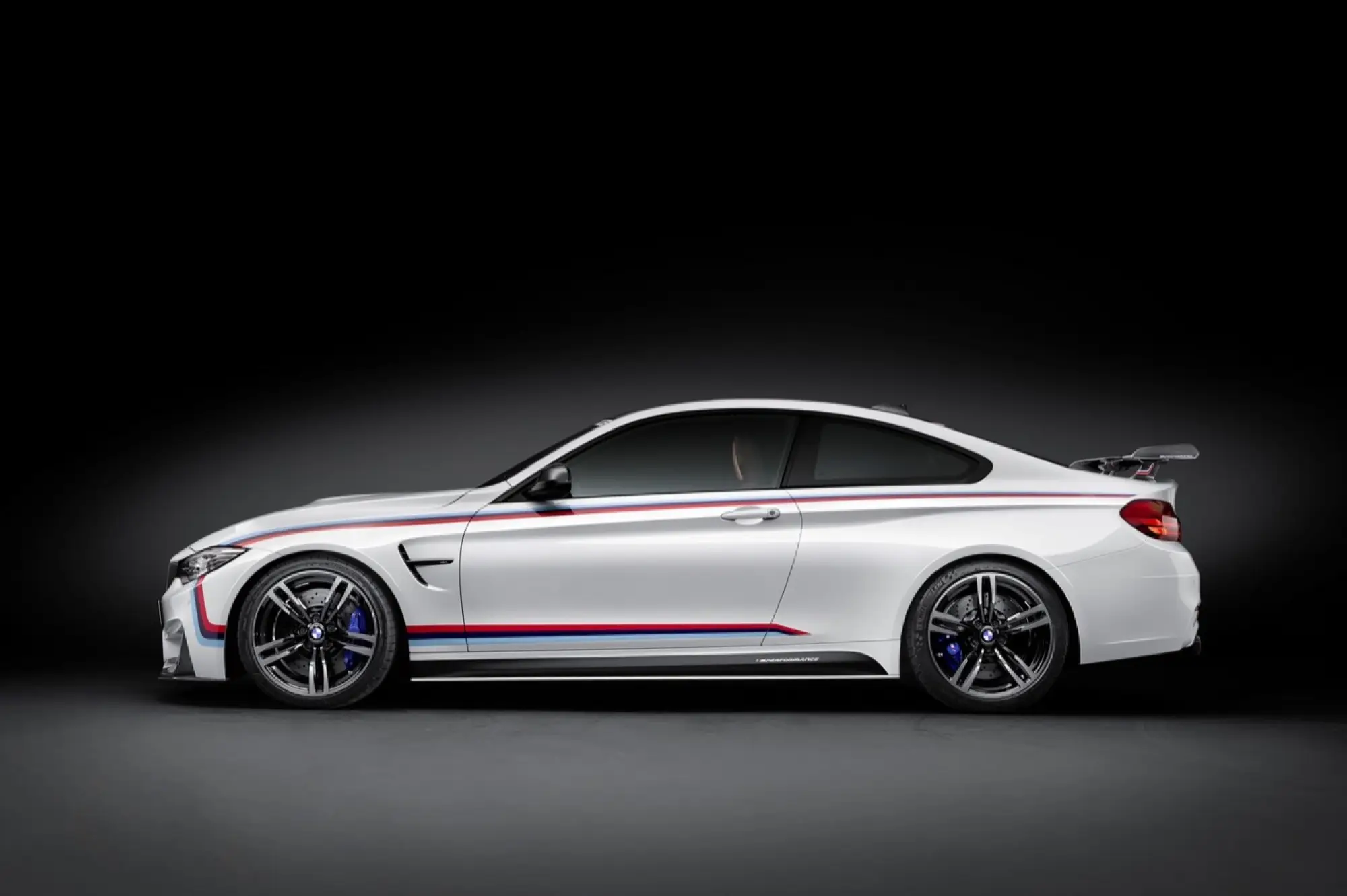 BMW M4 Coupe con parti M Performance - 10